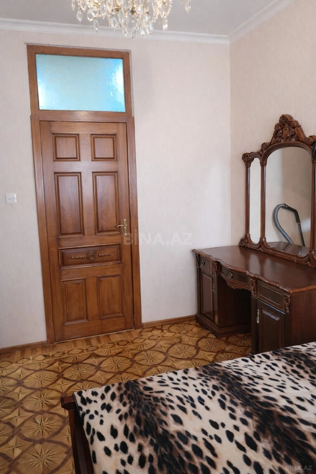 Satılır 3 otaqlı mənzil 90 m²