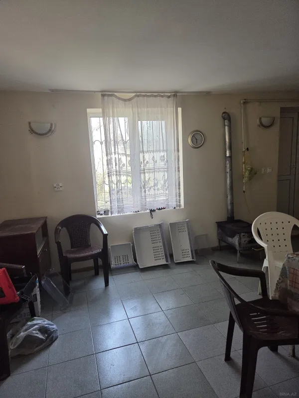 Satılır 5 otaqlı həyət evi 178 m²