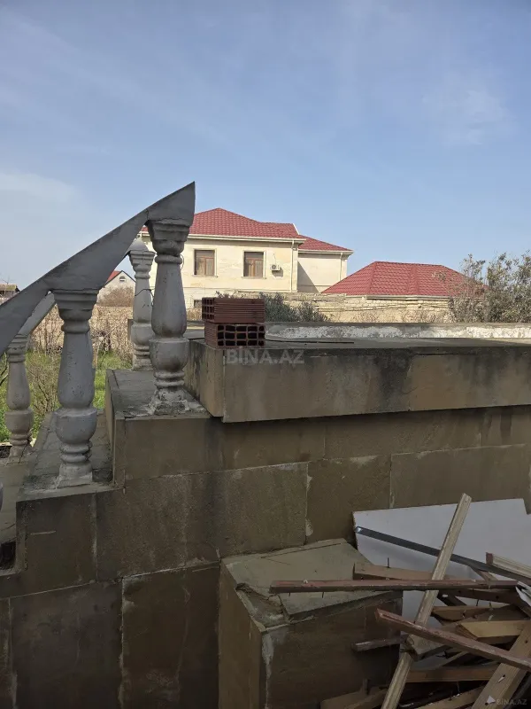 Satılır 5 otaqlı həyət evi 178 m²