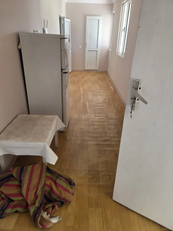 Satılır 5 otaqlı həyət evi 178 m²