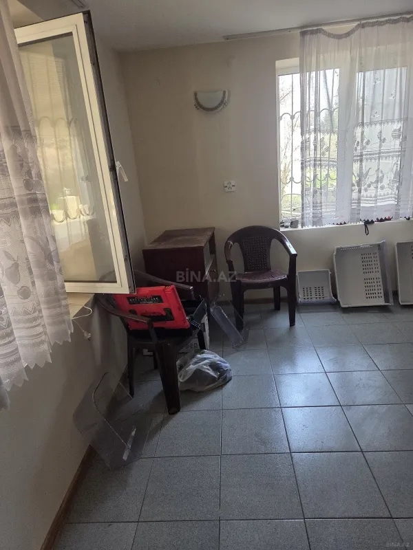 Satılır 5 otaqlı həyət evi 178 m²