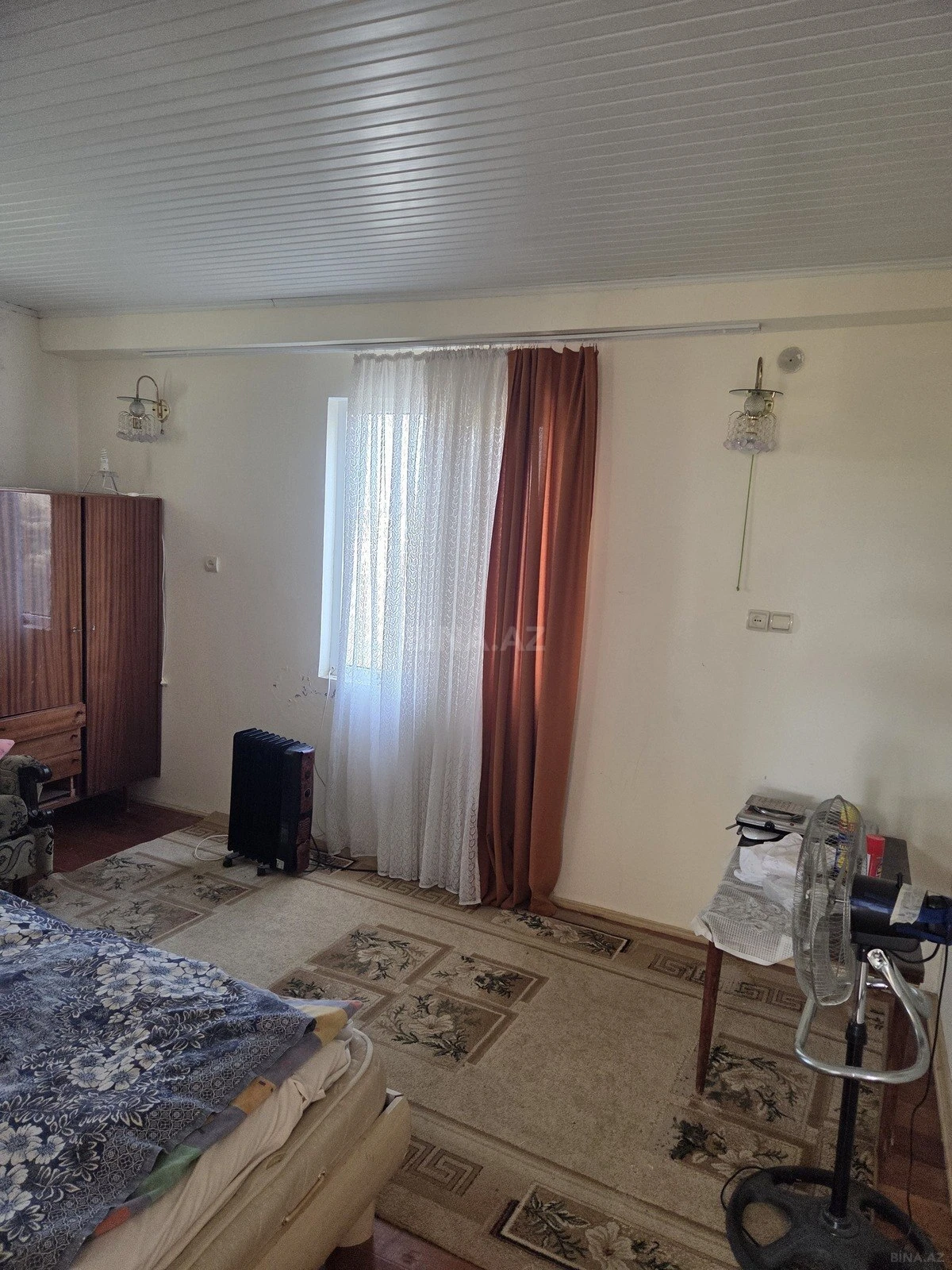 Satılır 5 otaqlı həyət evi 178 m²