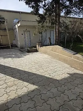 Satılır 5 otaqlı həyət evi 178 m²