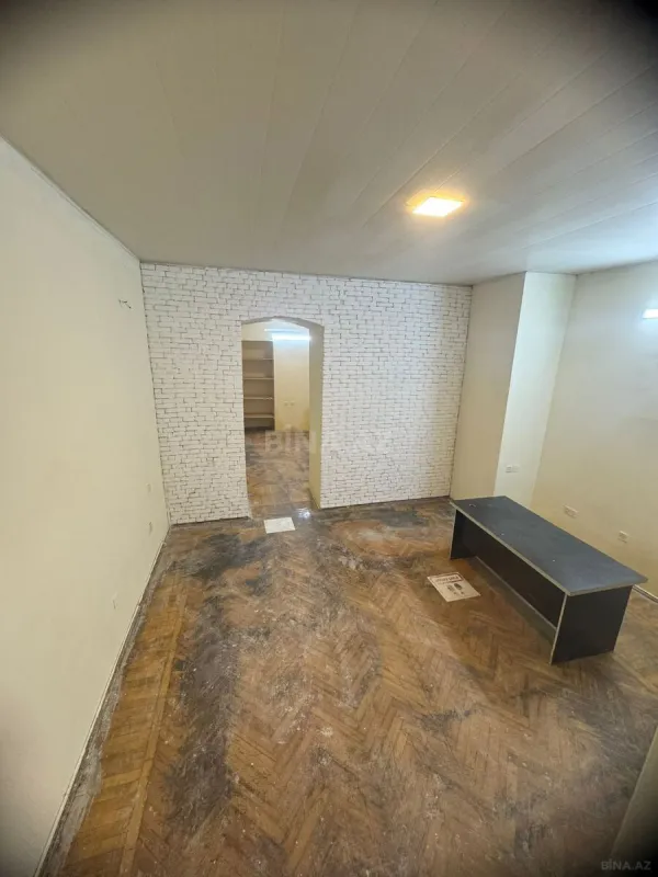 Kirayə verilir 2 otaqlı mənzil 91 m²