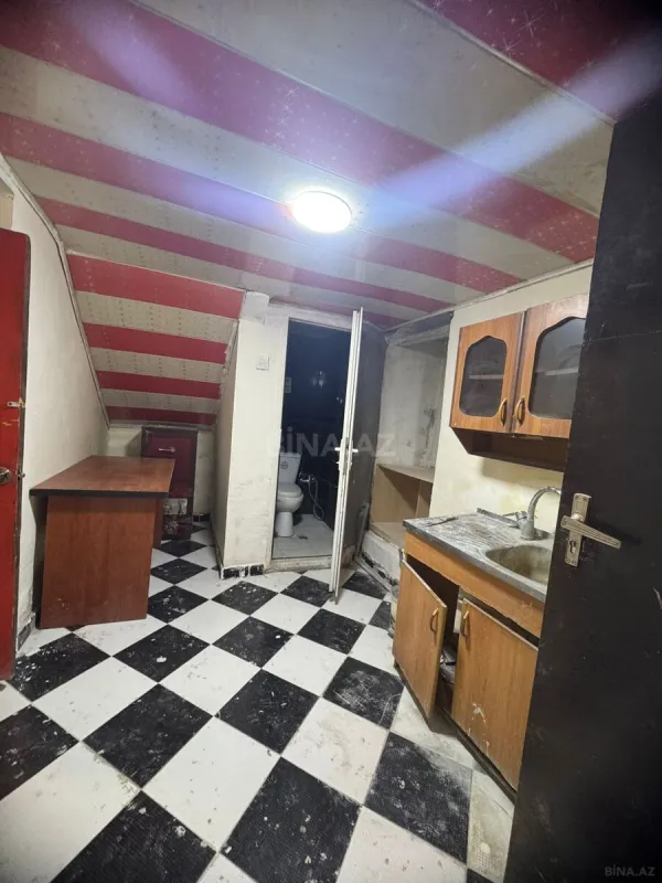 Kirayə verilir 2 otaqlı mənzil 91 m²