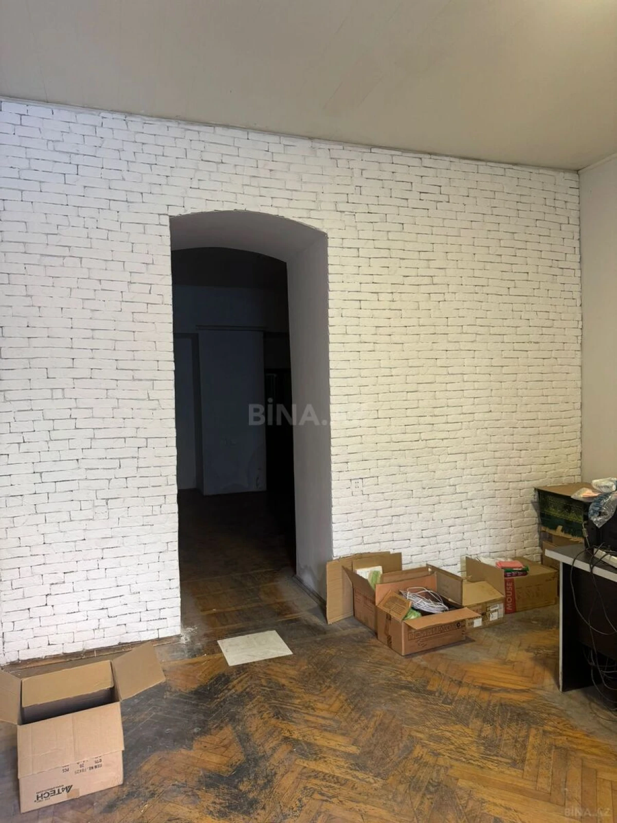 Kirayə verilir 2 otaqlı mənzil 91 m²