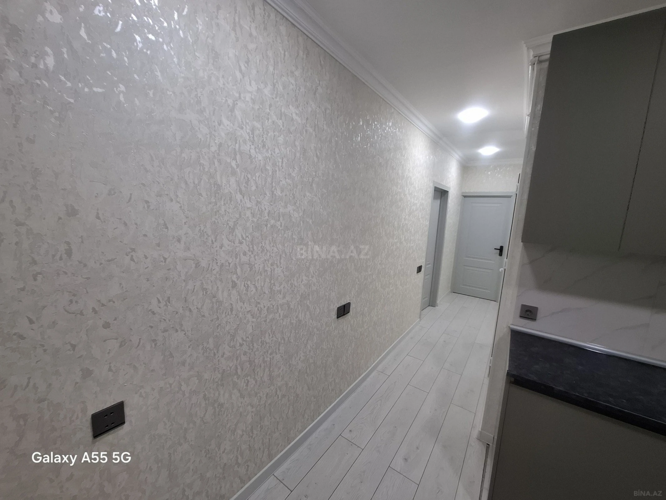 Satılır 2 otaqlı mənzil 49 m²