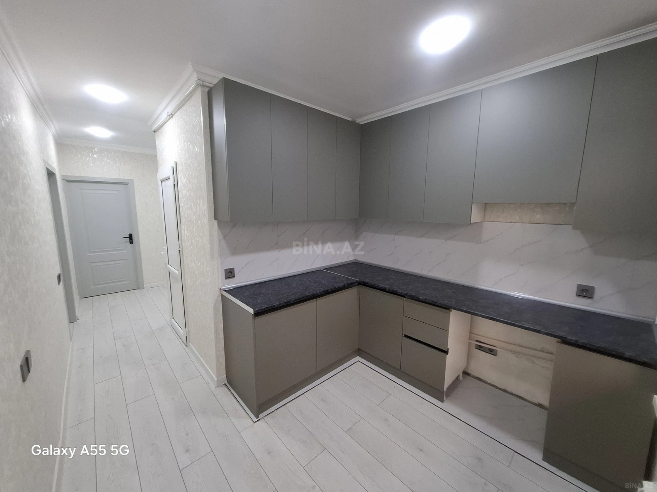 Satılır 2 otaqlı mənzil 49 m²