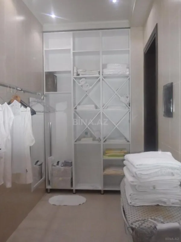 Satılır 15 otaqlı həyət evi 300 m²