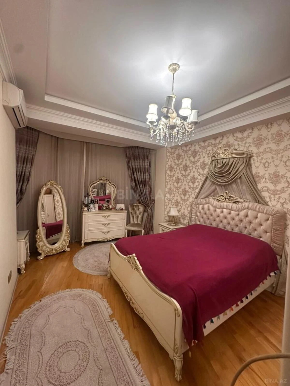 Satılır 3 otaqlı mənzil 95 m²