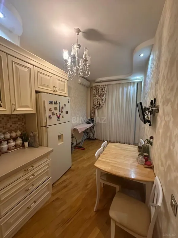 Satılır 3 otaqlı mənzil 95 m²