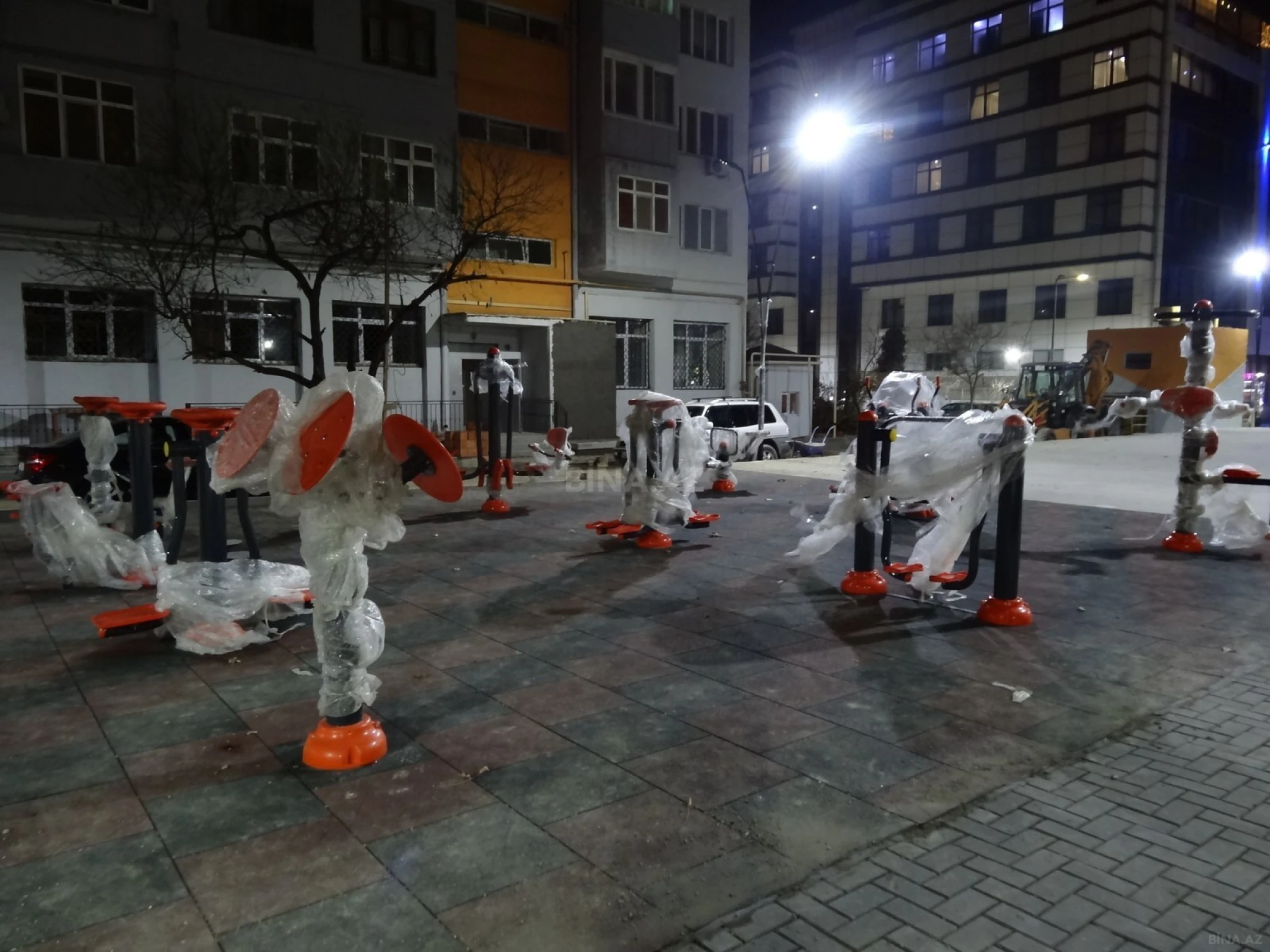 Satılır 4 otaqlı mənzil 115 m²