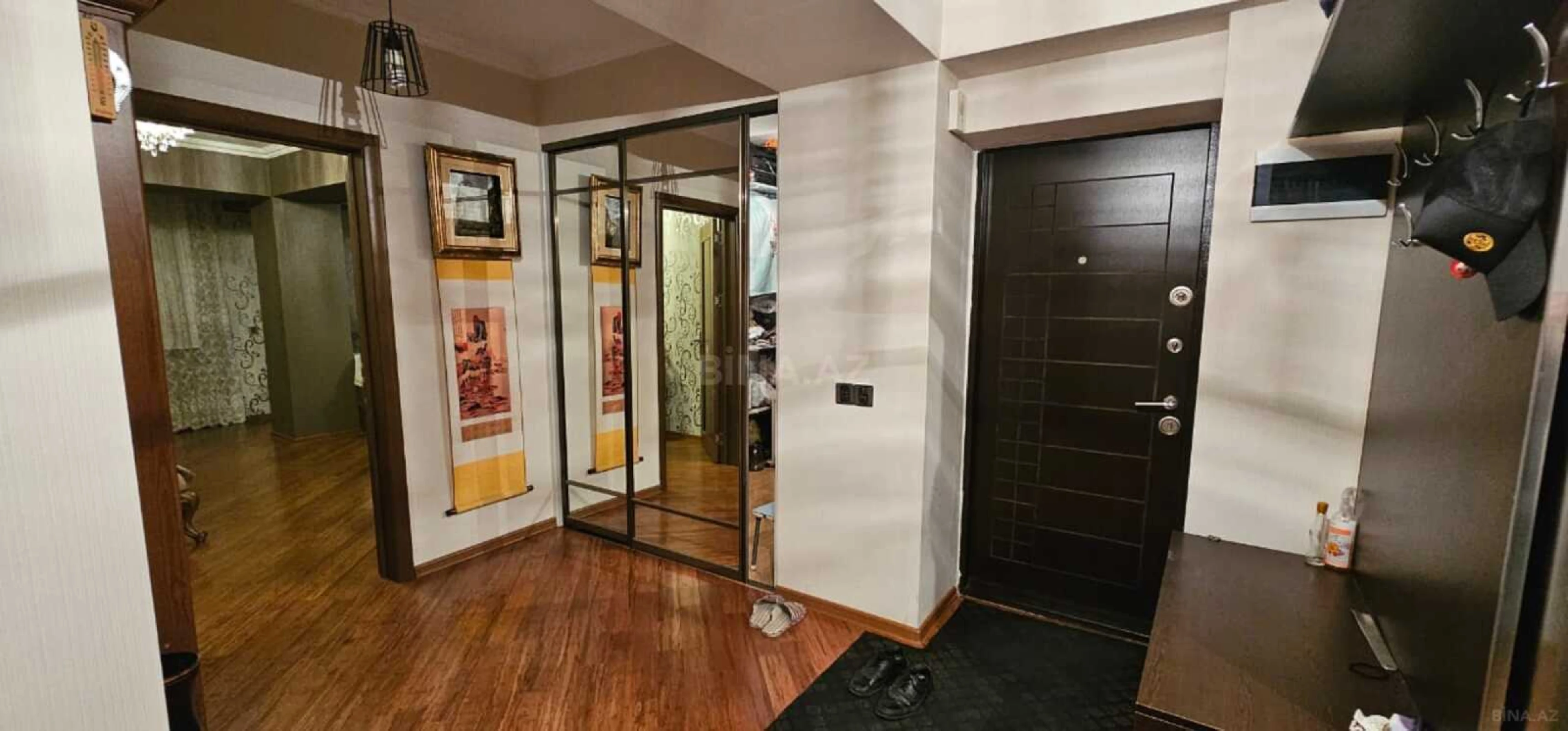 Satılır 4 otaqlı mənzil 115 m²