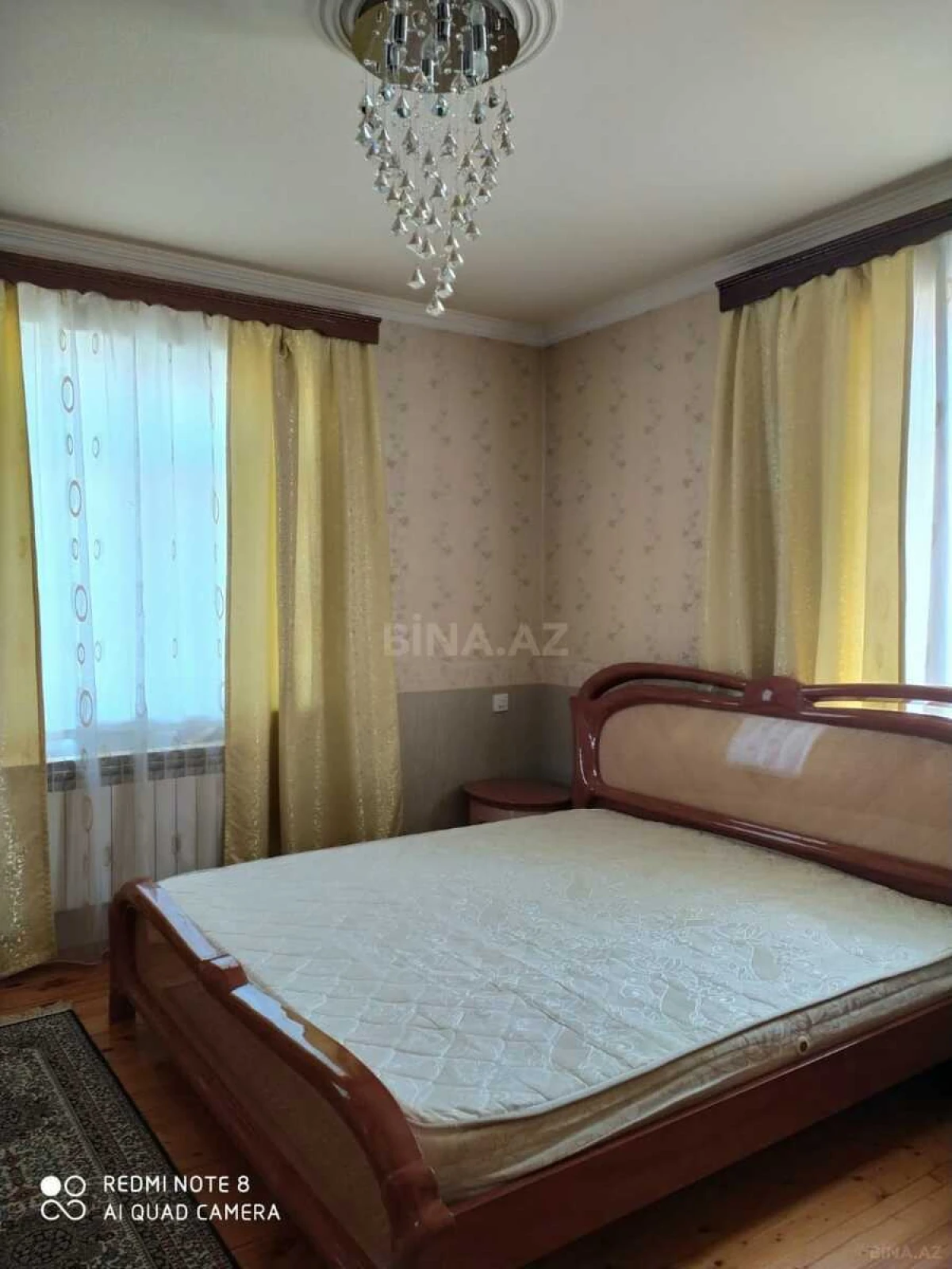Satılır 9 otaqlı həyət evi 500 m²