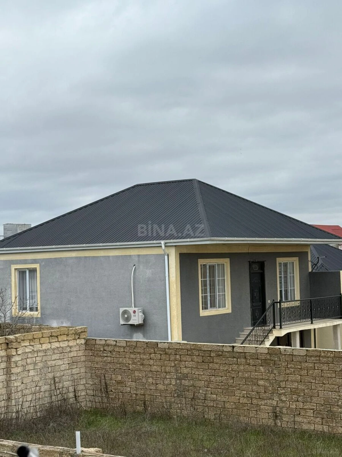 Satılır 3 otaqlı həyət evi 90 m²