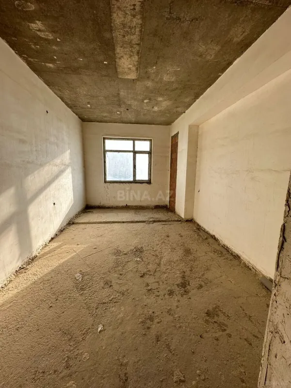 Satılır 3 otaqlı mənzil 137 m²