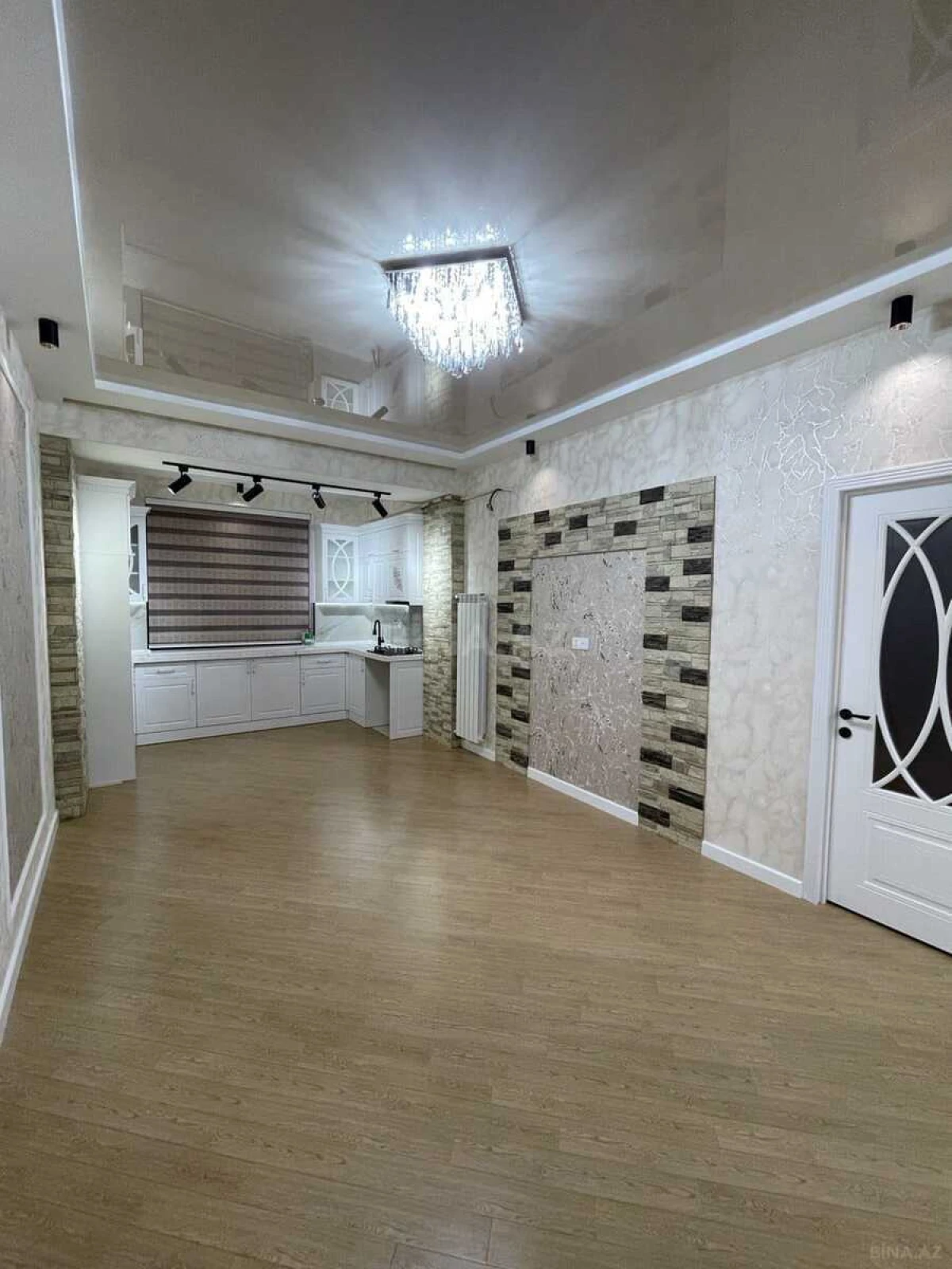 Satılır 2 otaqlı mənzil 65 m²