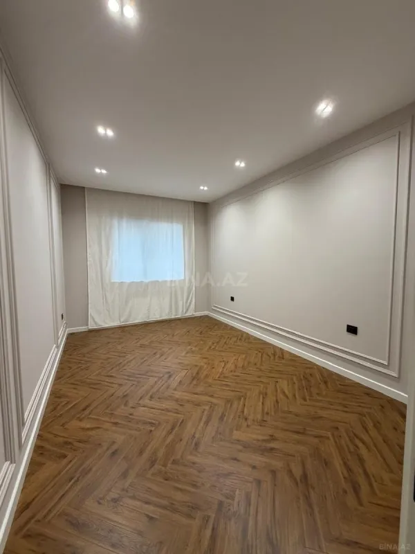 Kirayə verilir 3 otaqlı mənzil 180 m²