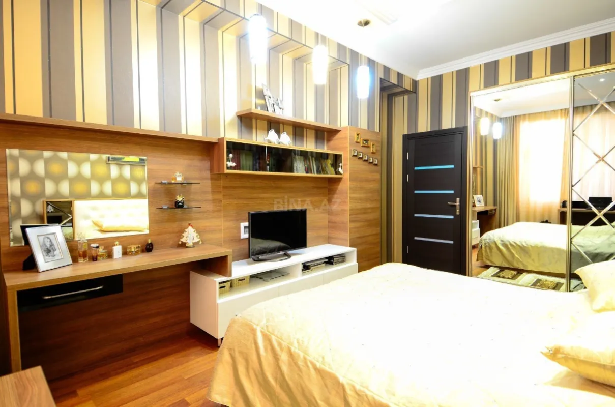 Satılır 2 otaqlı mənzil 62 m²