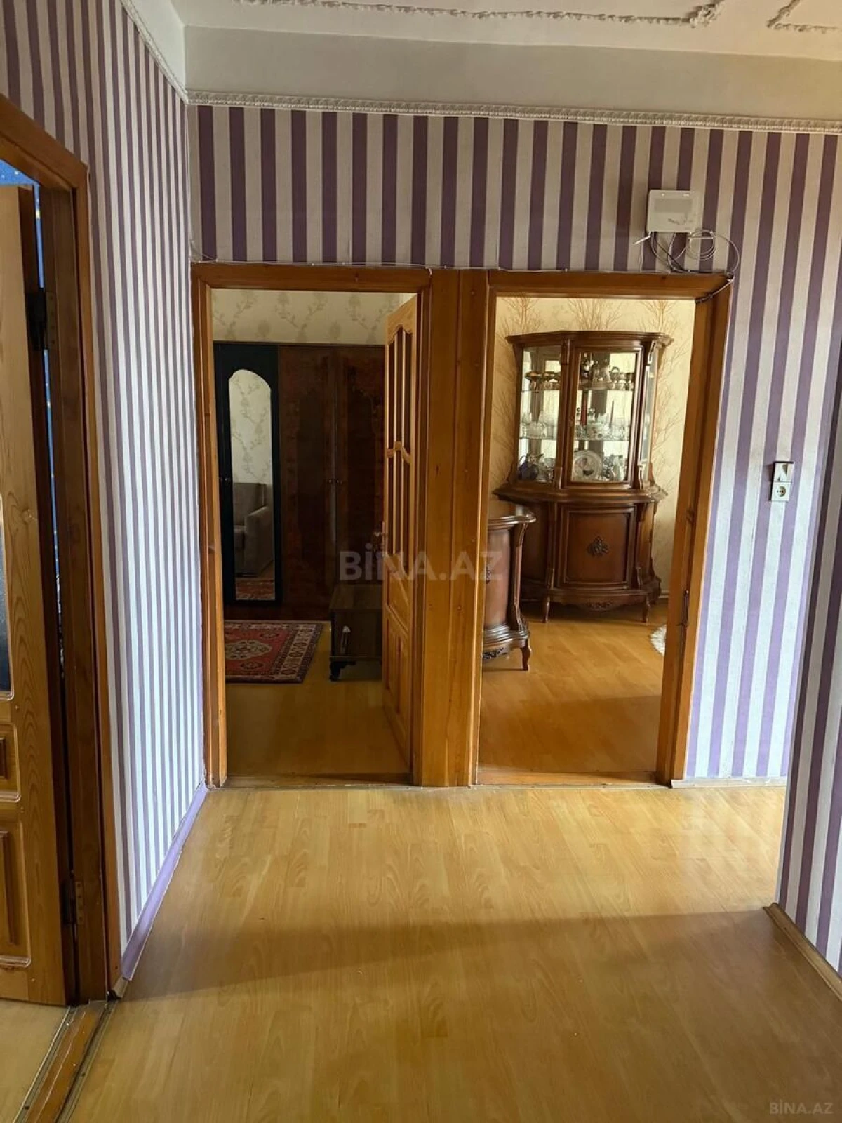 Satılır 4 otaqlı mənzil 120 m²