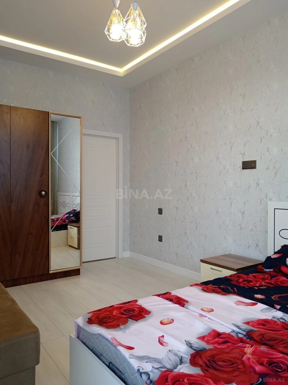 Kirayə verilir 2 otaqlı mənzil 54 m²