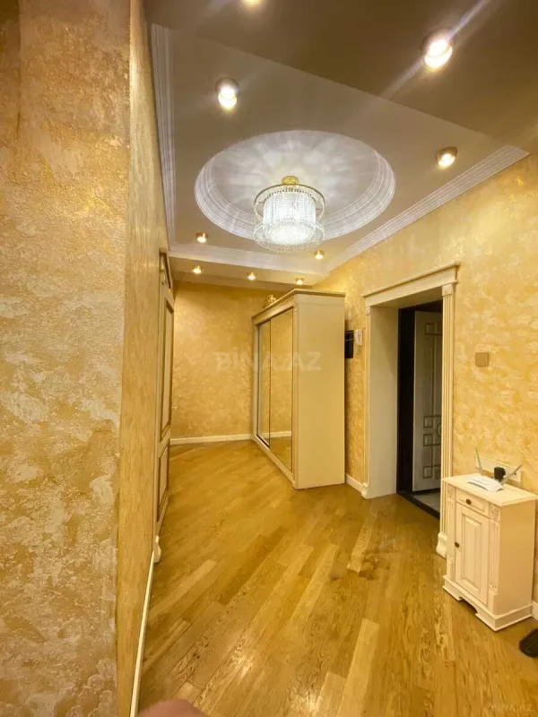 Kirayə verilir 3 otaqlı mənzil 105 m²