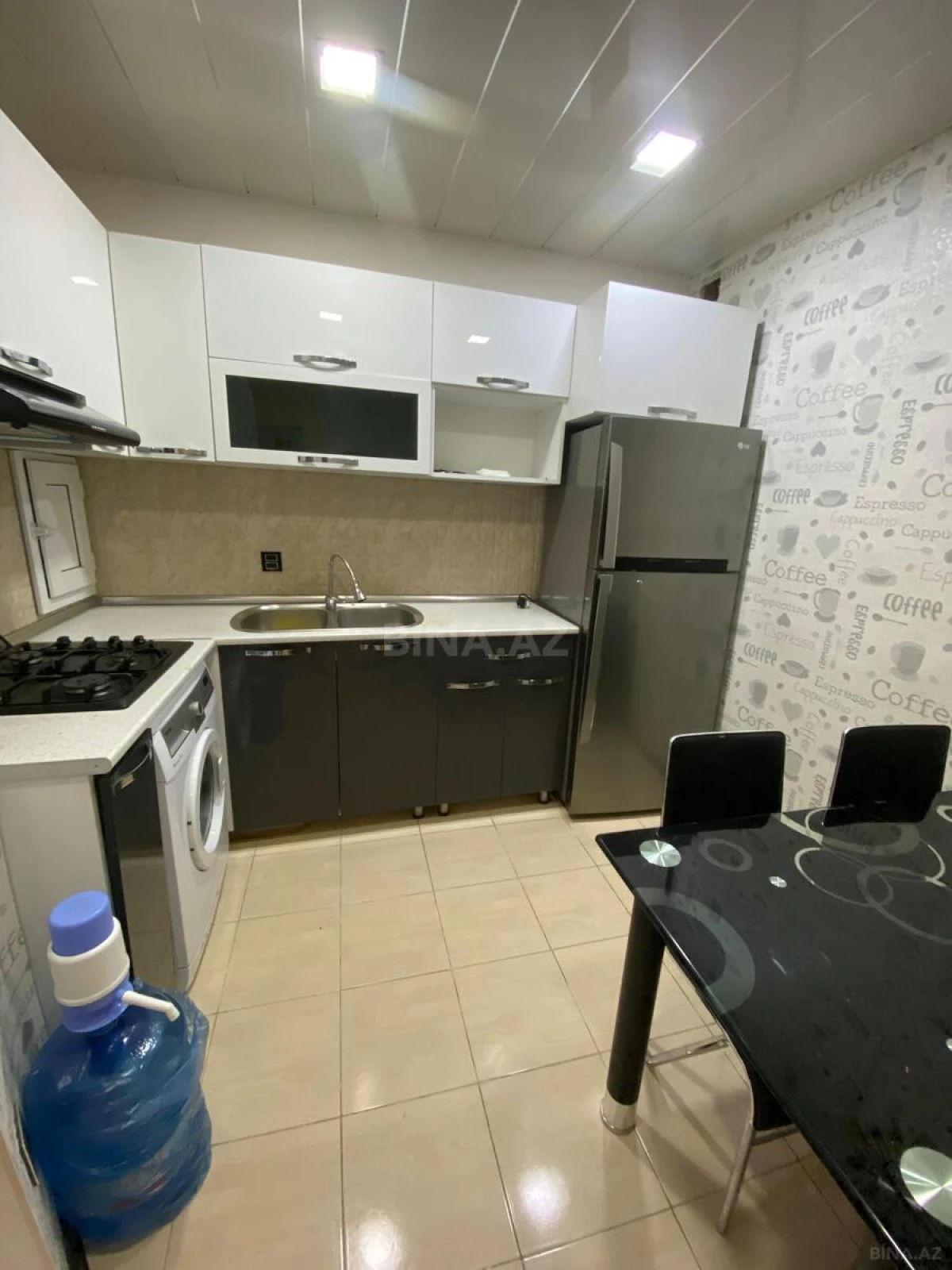 Satılır 2 otaqlı mənzil 75 m²