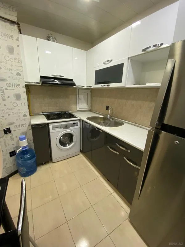 Satılır 2 otaqlı mənzil 75 m²