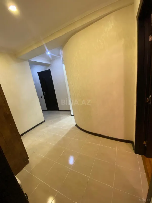 Satılır 2 otaqlı mənzil 75 m²