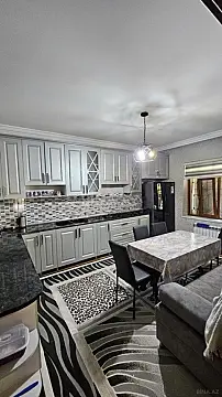 Satılır 7 otaqlı həyət evi 500 m²