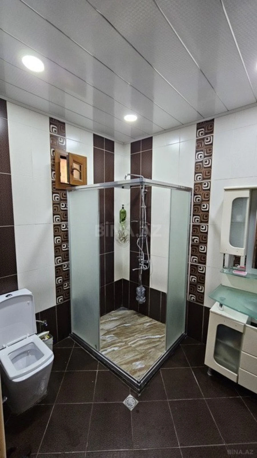 Satılır 7 otaqlı həyət evi 500 m²