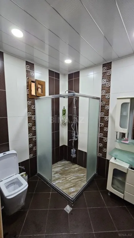 Satılır 7 otaqlı həyət evi 500 m²
