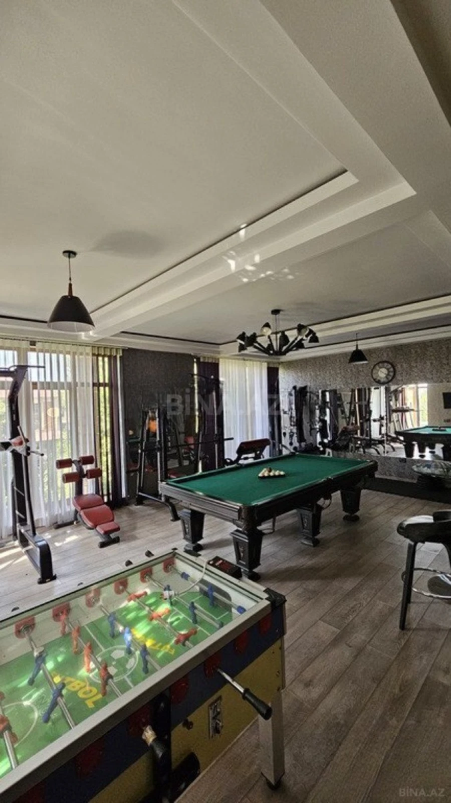 Satılır 7 otaqlı həyət evi 500 m²