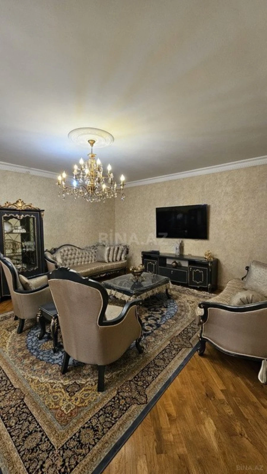 Satılır 7 otaqlı həyət evi 500 m²