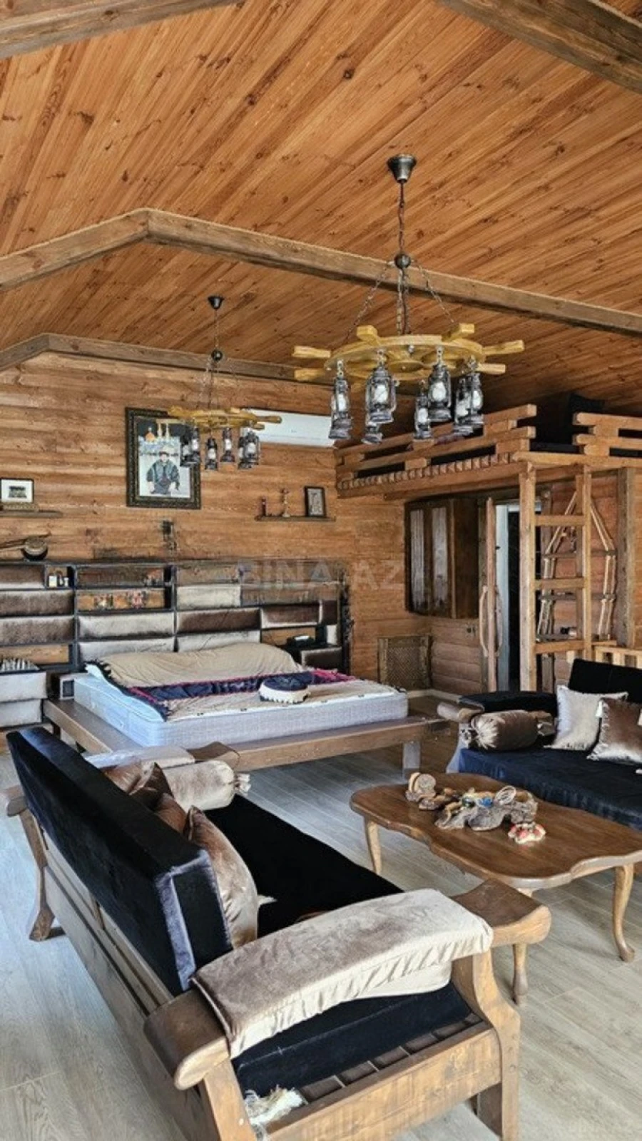 Satılır 7 otaqlı həyət evi 500 m²