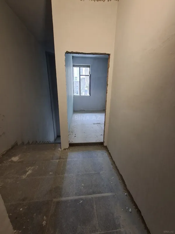 Satılır 1 otaqlı ofis 14 m²