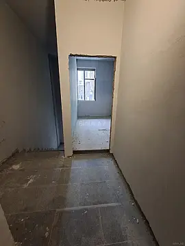 Satılır 1 otaqlı ofis 14 m²