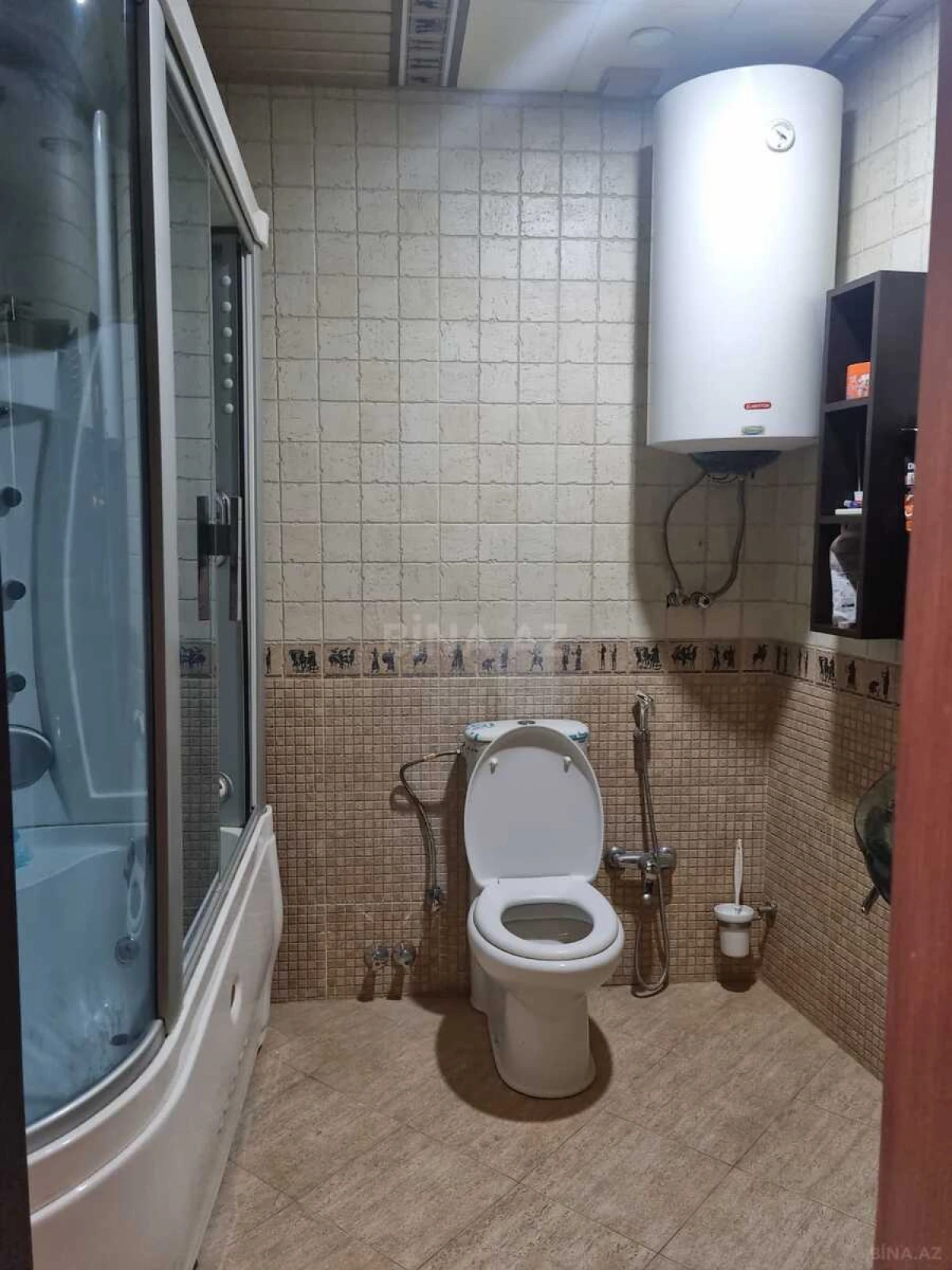 Satılır 4 otaqlı mənzil 170 m²