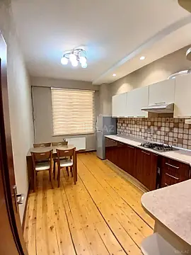 Satılır 2 otaqlı mənzil 95 m²