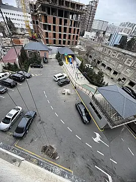 Satılır 2 otaqlı mənzil 91 m²