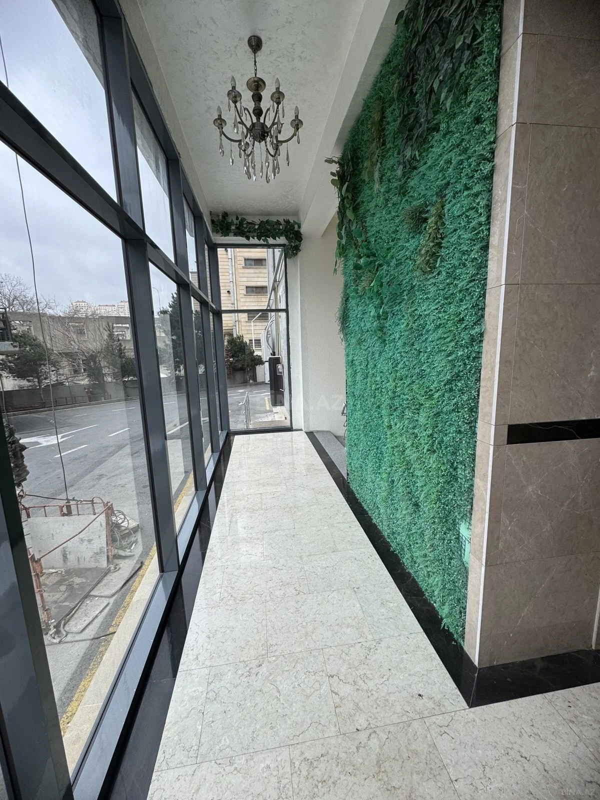 Satılır 2 otaqlı mənzil 91 m²