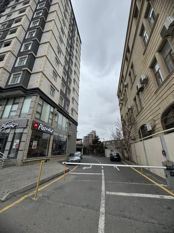 Satılır 2 otaqlı mənzil 91 m²