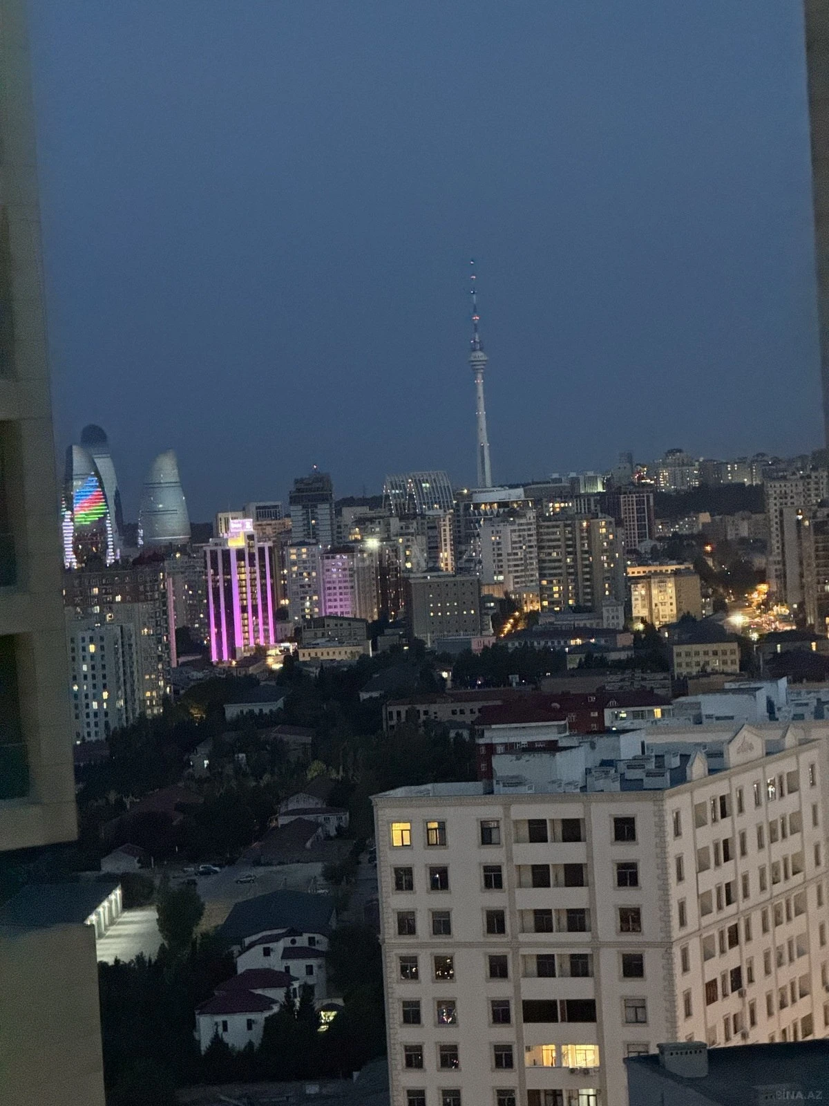 Satılır 3 otaqlı mənzil 149 m²