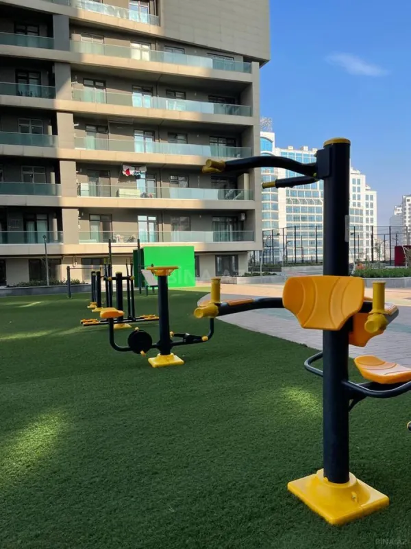 Satılır 3 otaqlı mənzil 149 m²