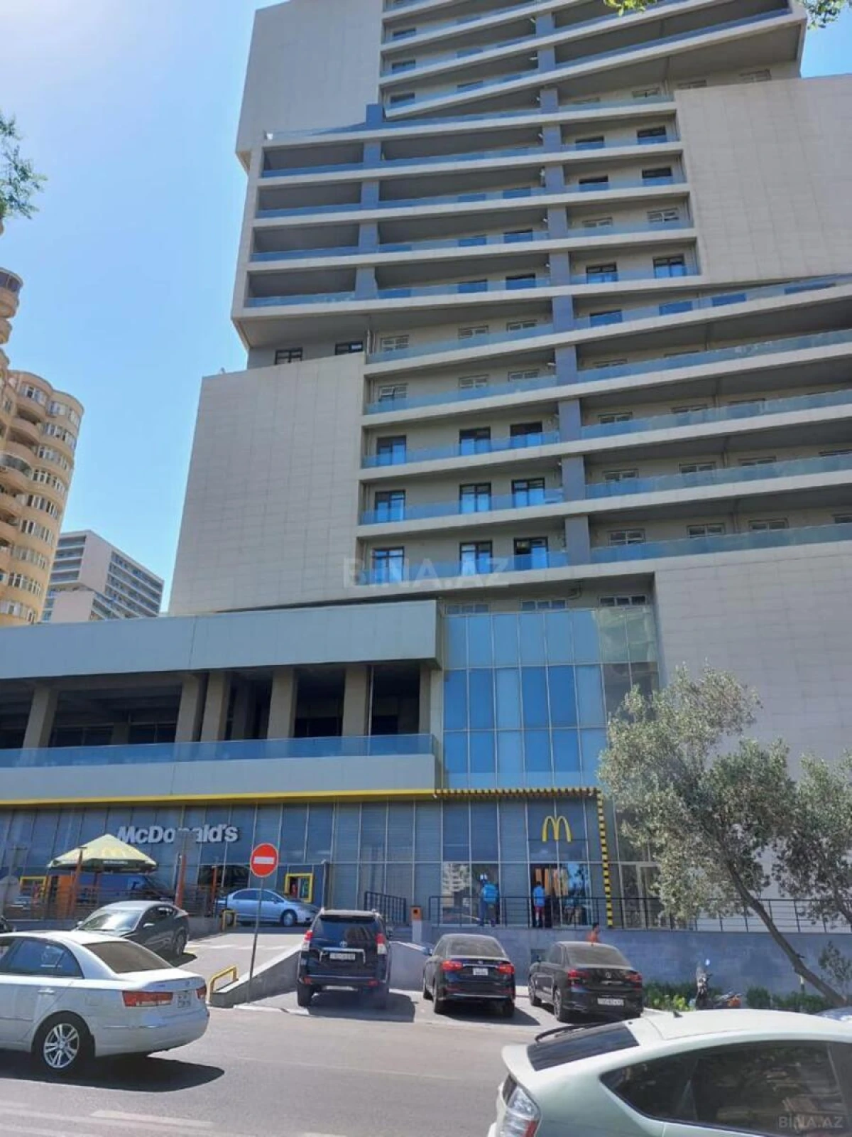 Satılır 3 otaqlı mənzil 149 m²