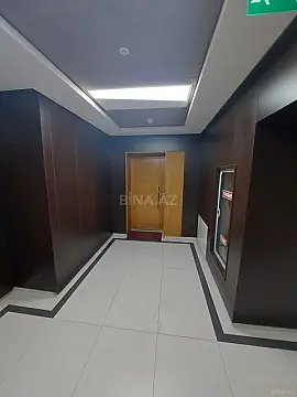 Kirayə verilir 4 otaqlı mənzil 201 m²