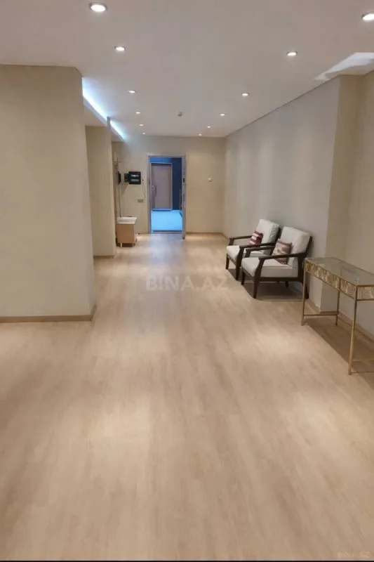 Kirayə verilir 4 otaqlı mənzil 201 m²