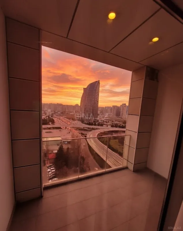 Kirayə verilir 4 otaqlı mənzil 201 m²