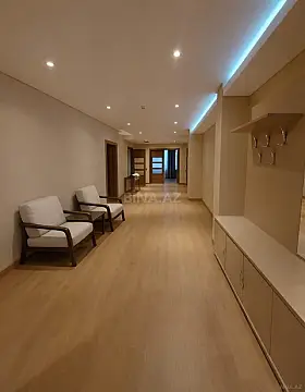 Kirayə verilir 4 otaqlı mənzil 201 m²