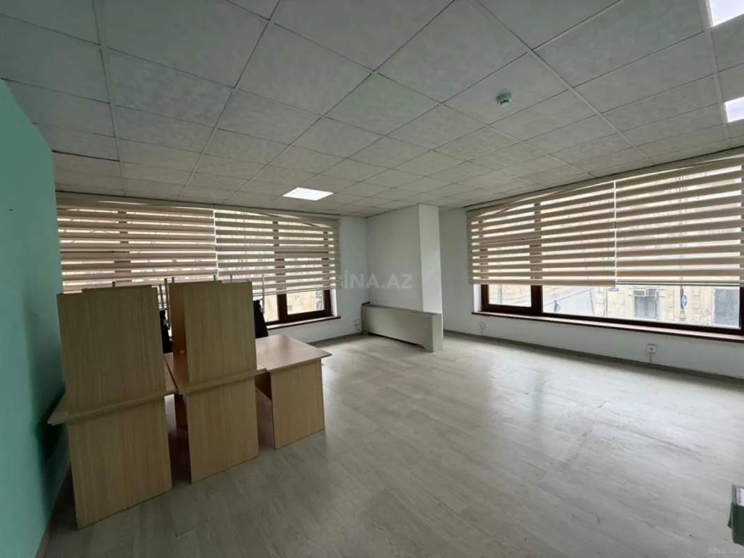 Kirayə verilir 7 otaqlı ofis 330 m²